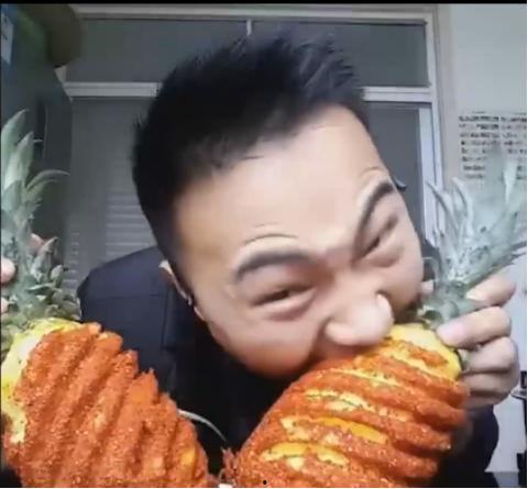 吃瓜奇葩山寨视频,荒诞搞笑背后的网络文化现象