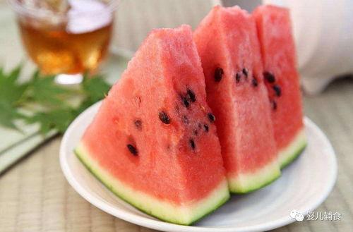 小孩吃沙白瓜,孩子眼中的甜蜜冒险