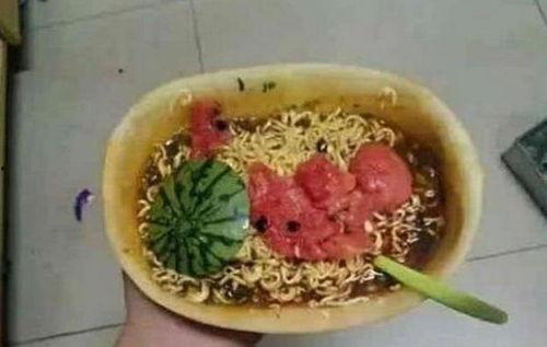 带你吃瓜板蓝根泡面,带你吃瓜，解锁健康美味新体验