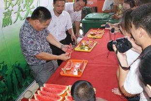 雄县南市场吃瓜